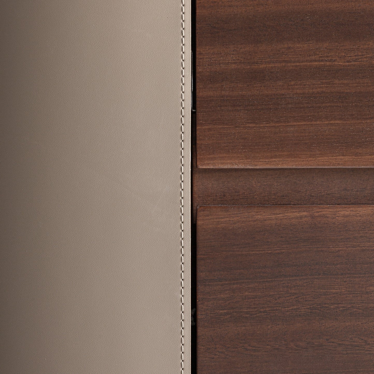 GISWIL CHEST OF DRAWERS