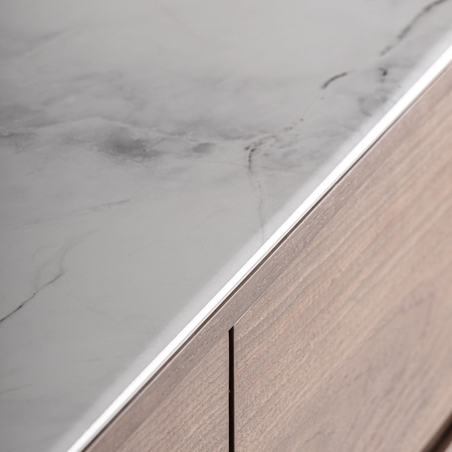 STUETTA CHEST OF DRAWERS