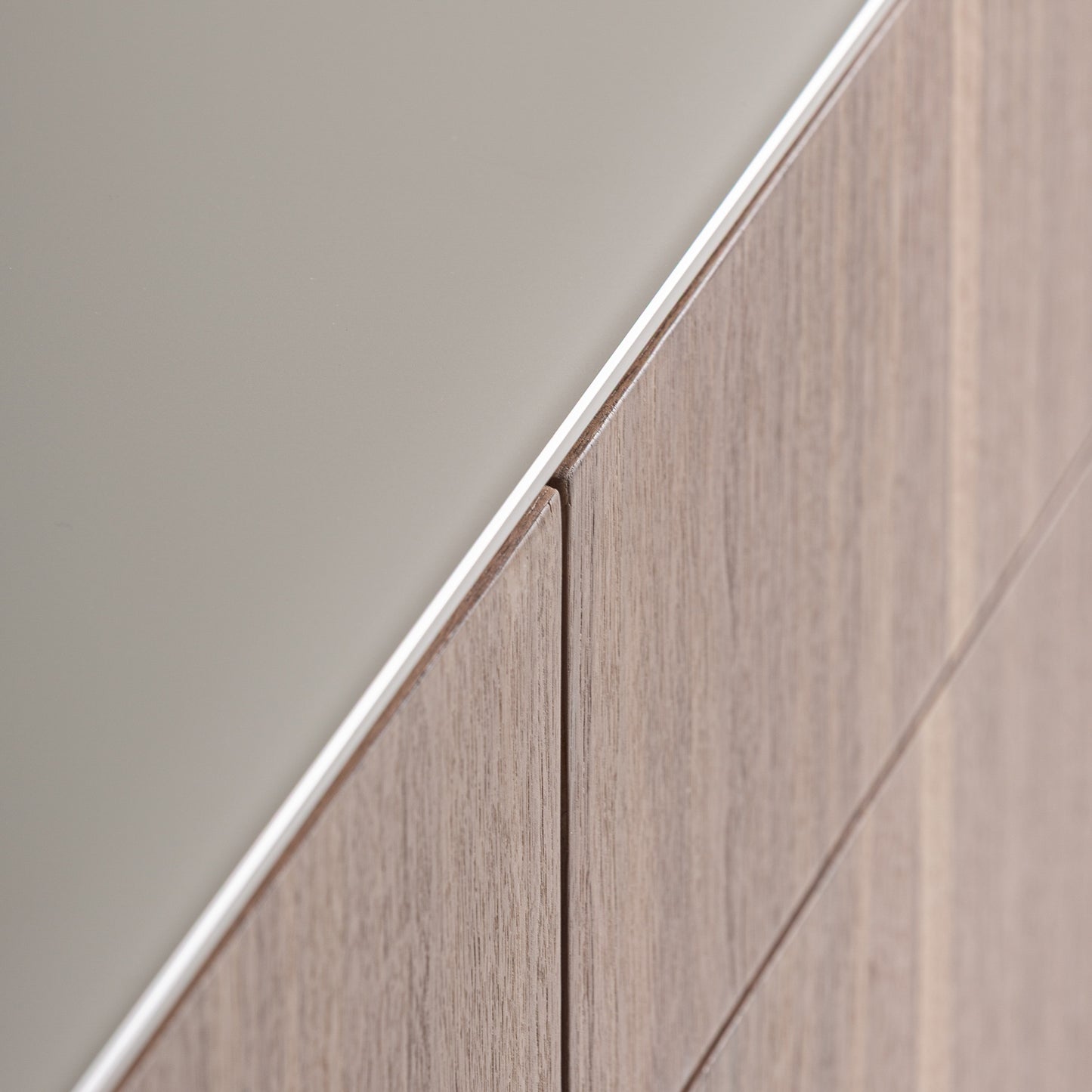 VIZILLE CHEST OF DRAWERS