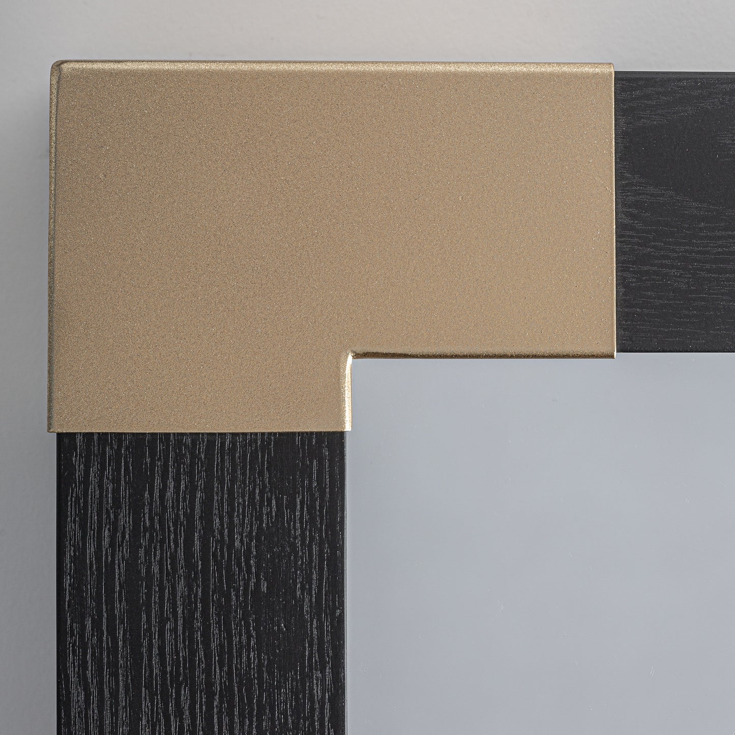 Огледало Делмонт