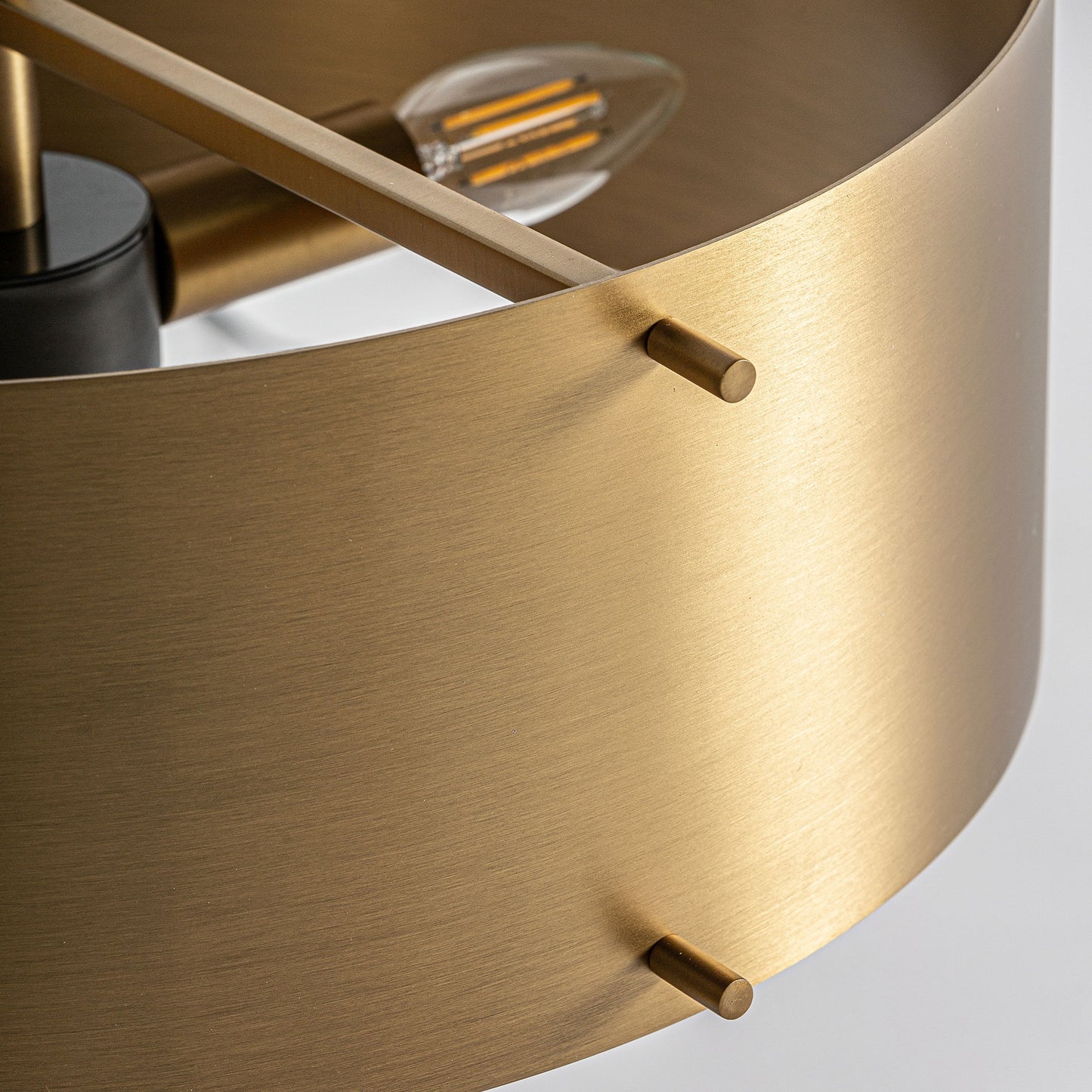 STATERA TABLE LAMP
