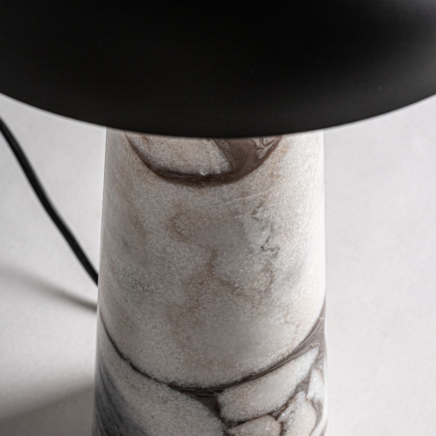 MARBLE TABLE LAMP