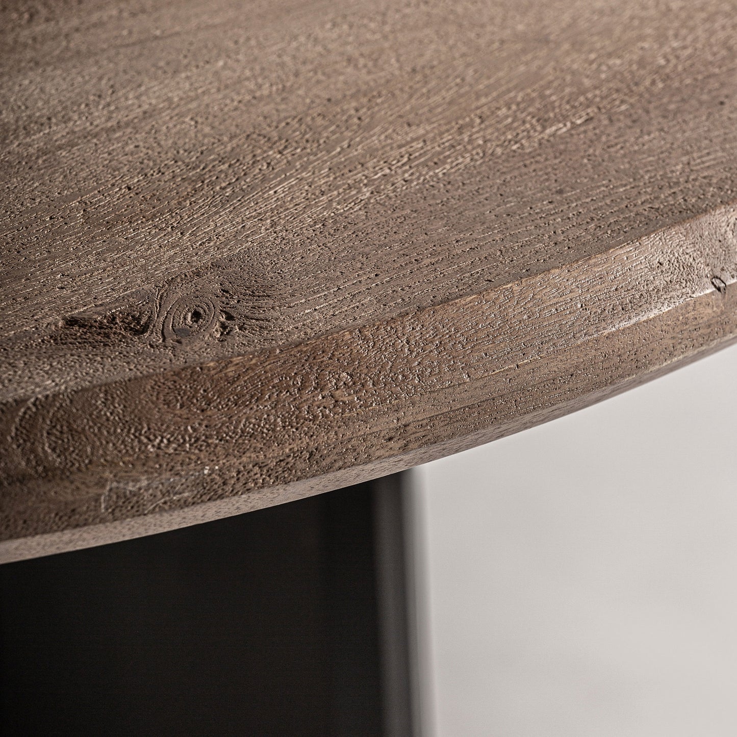 ARDOIX DINING TABLE