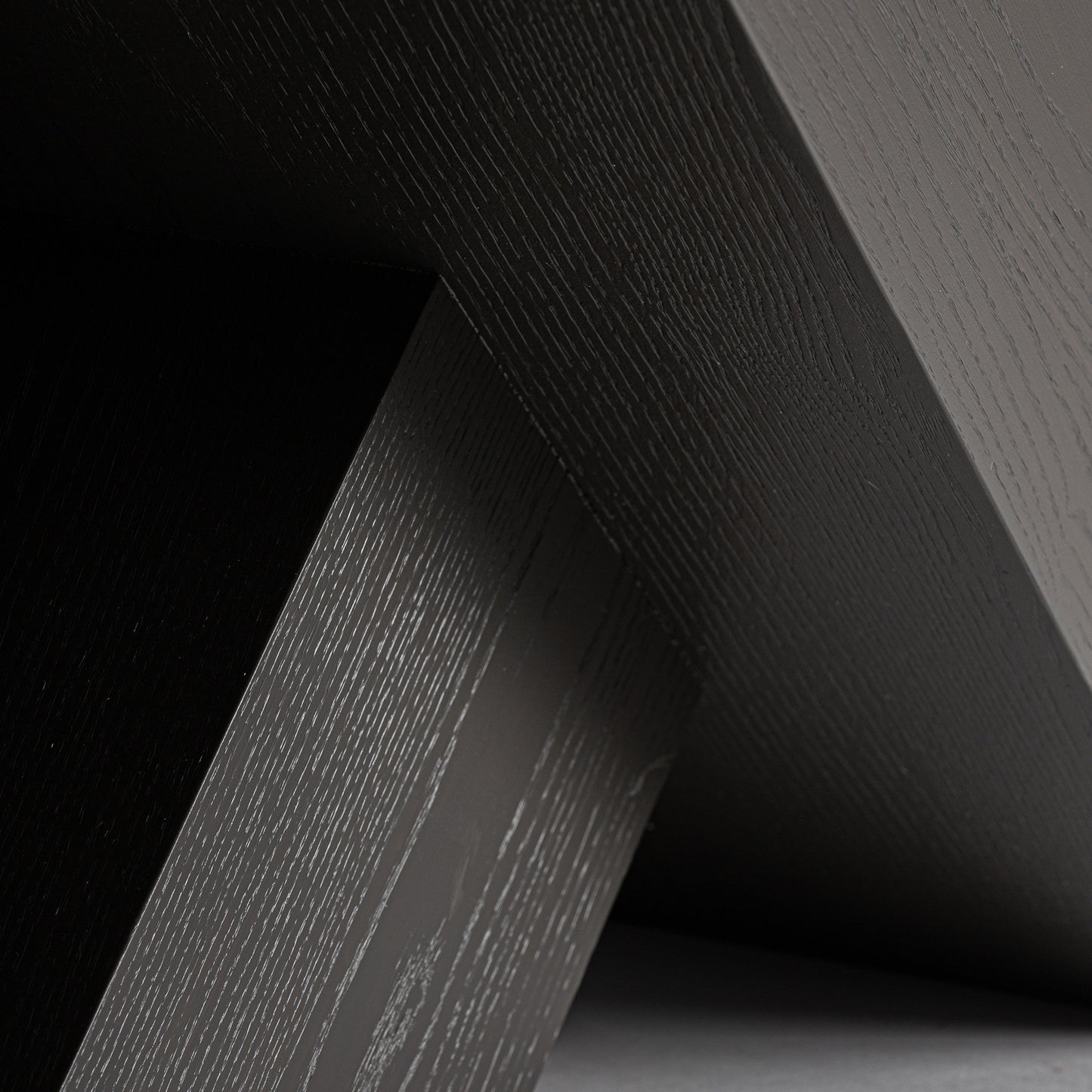 OAK DINING TABLE YVORE