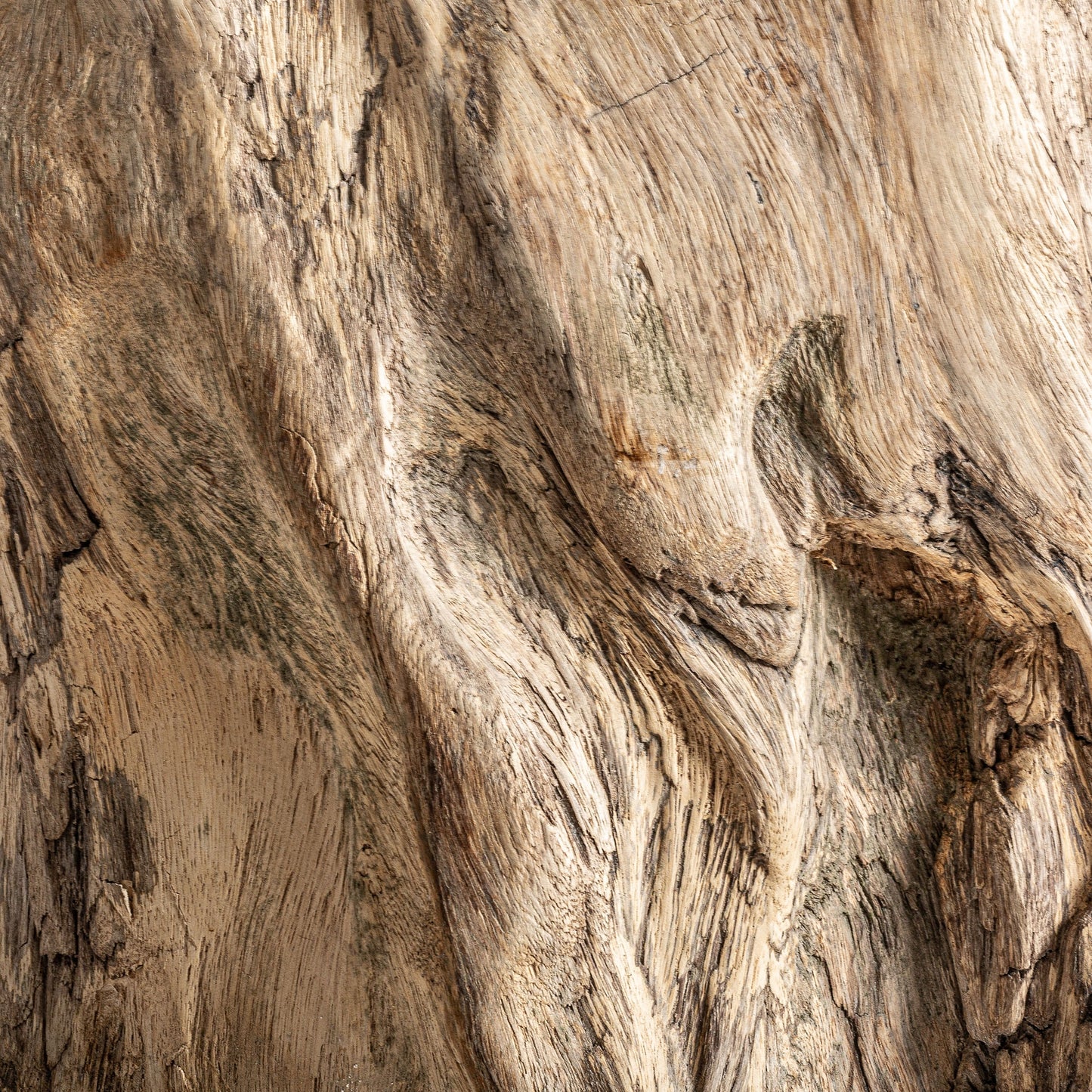 UNIQUE KHALED COFFEE TABLE