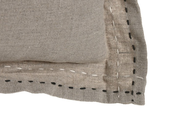 LINEN CUSHION
