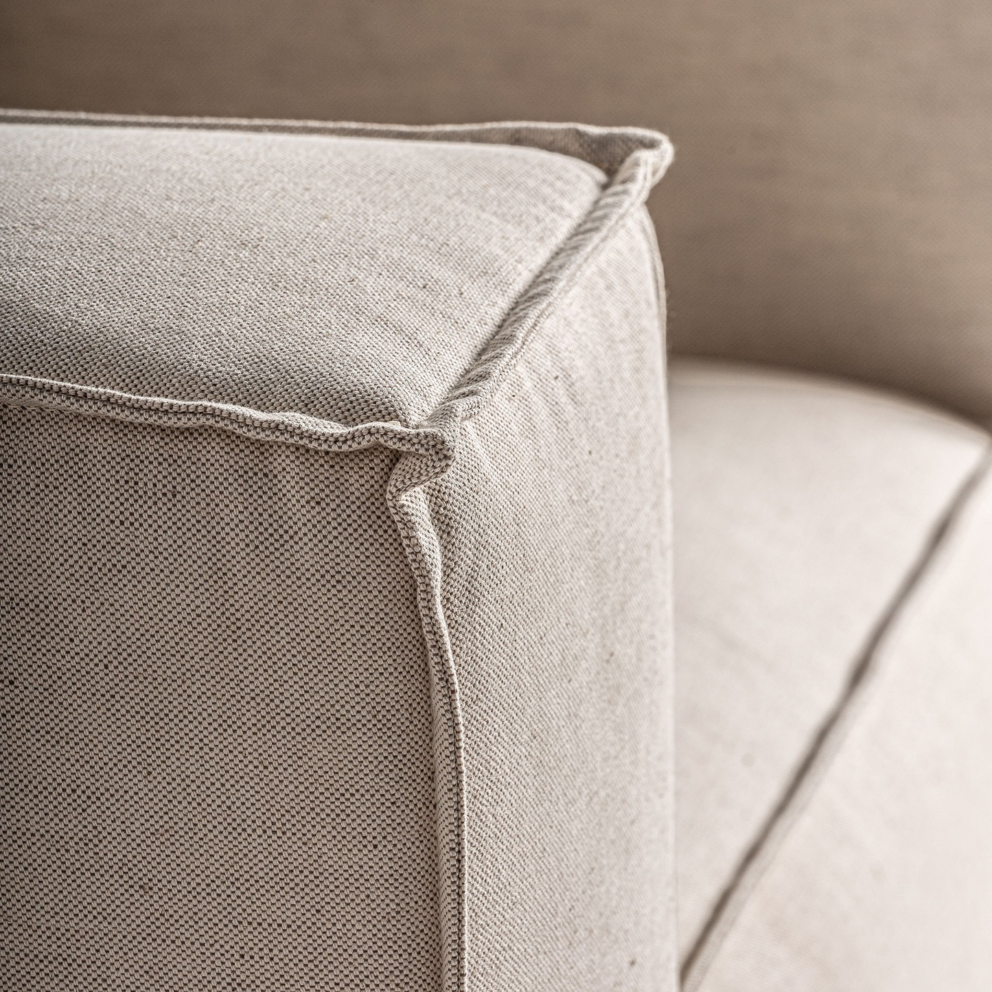 KRAKAU LINEN ARMCHAIR