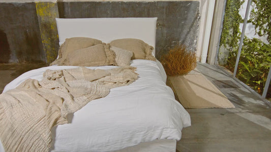 LINEN BED WHITE