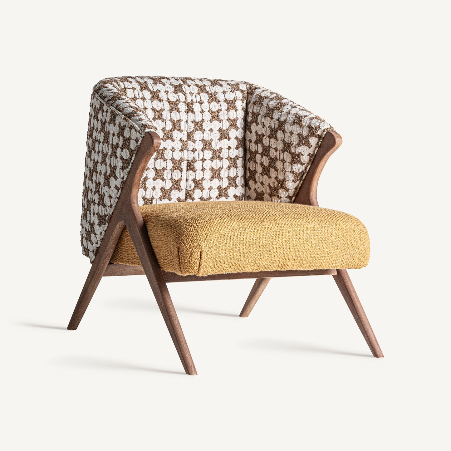 DOLVING ARMCHAIR