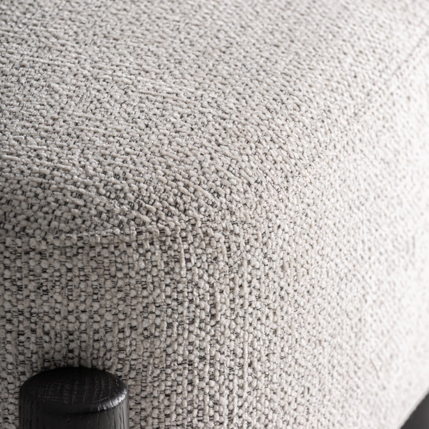 SINDHU ARMCHAIR