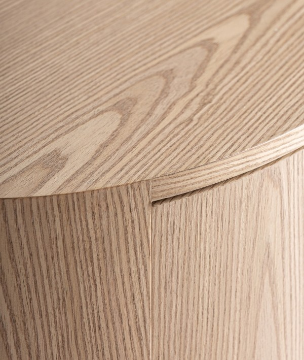 Нощно шкафче Лира