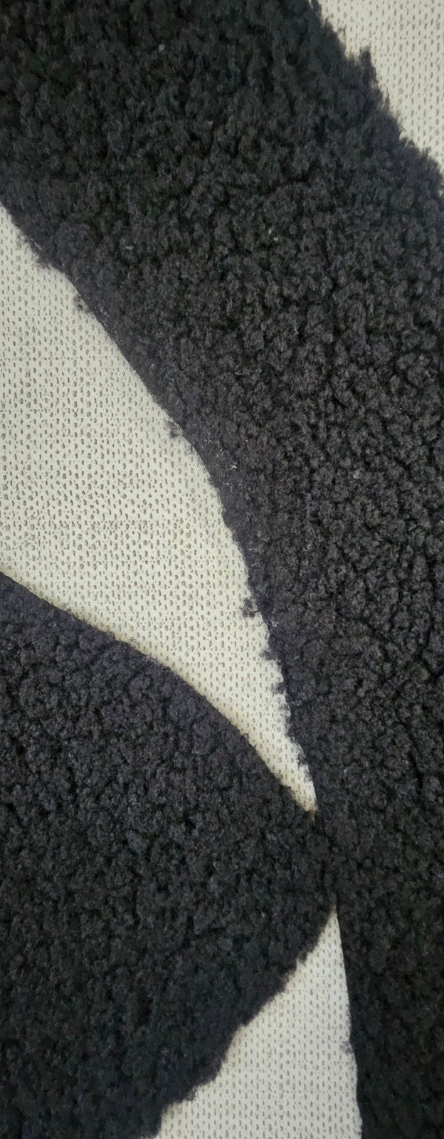 BLACK AND WHITE CANVES 146cm