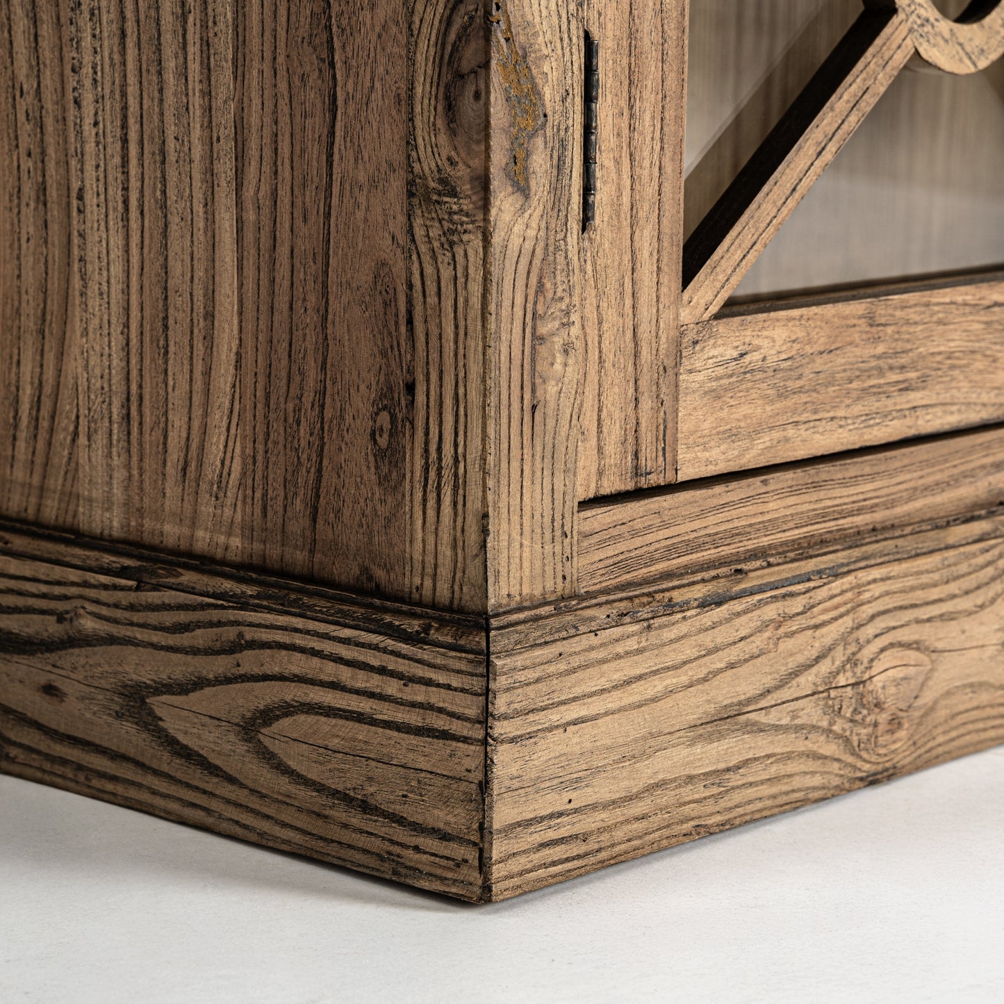 NORVIK GLASS CABINET